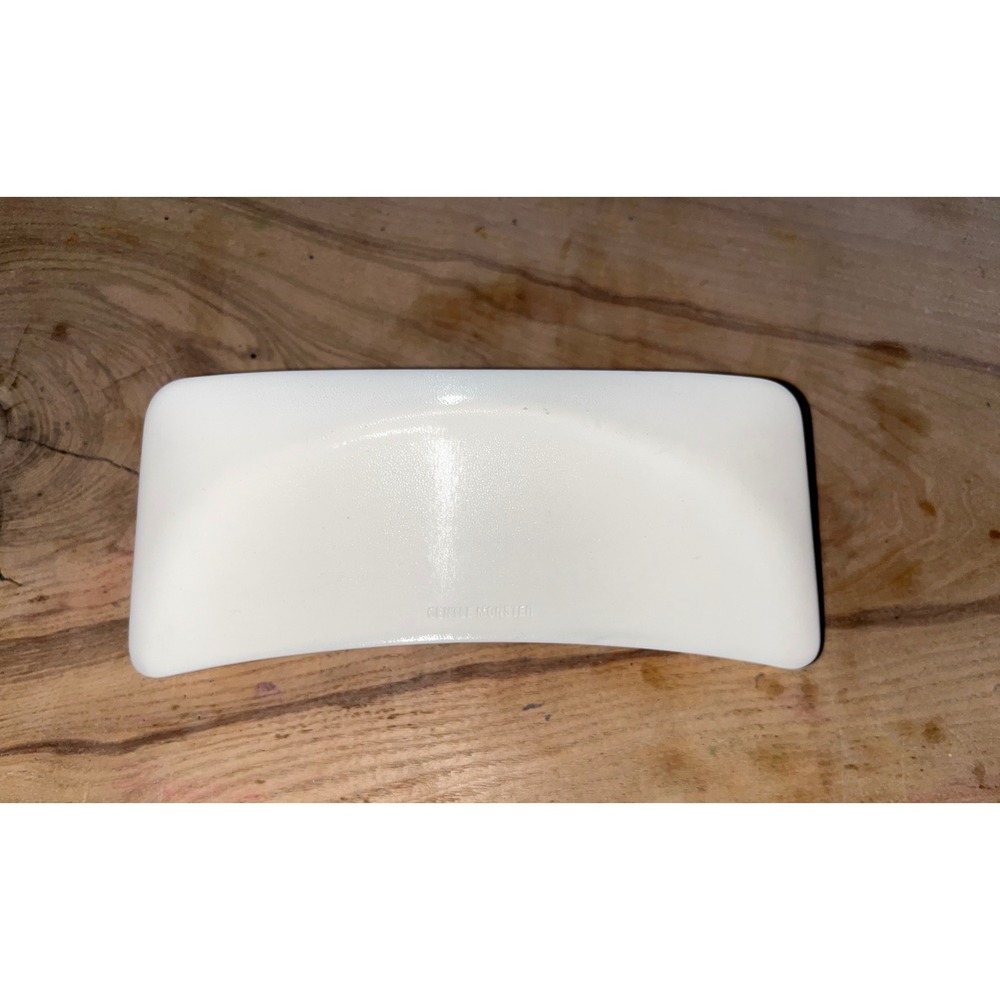 Gentle Monster White Hard Shell Sunglasses Case with Cleaning Cloth Minimalist - Picture 2 of 4